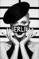 Bild 1 von S/W City Female - Berlin