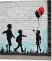 Bild 2 von Urban Life Kids Stencil Graffiti Stree Art -  Fotografie by Paffy  / (Größe) 60 cm x 60 cm 5 mm Acrylglas XT weiss/kaschiert 100 % inkl. Halterungen beigelegt